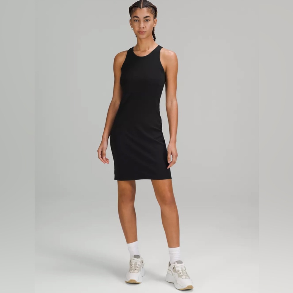 Lululemon Slim Fit Above Knee Dress Black 12